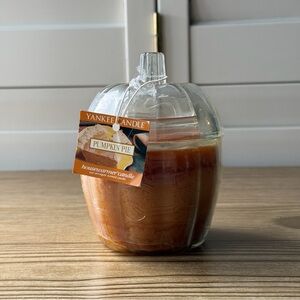 Yankee Candle Housewarmer Pumpkin Pie Scented Candle In Small Novelty Lidded Jar